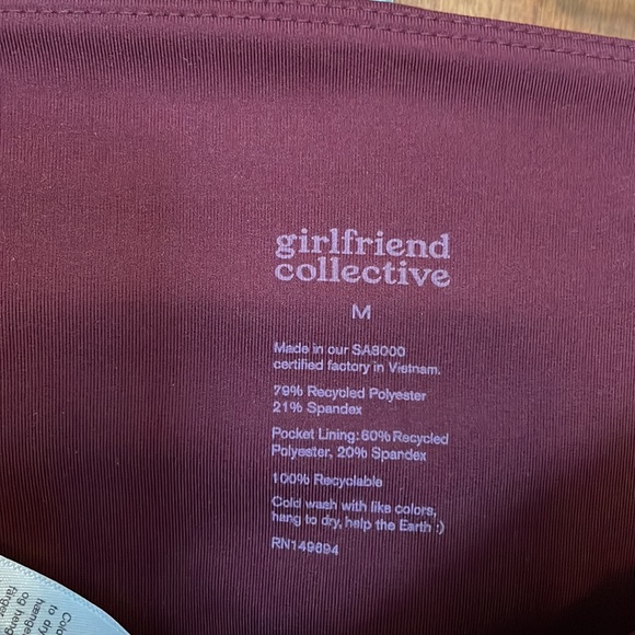 Girlfriend Collective Compressive Pocket Legging - Picture 3 of 3